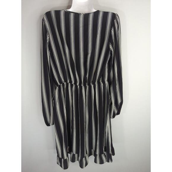 Xhilaration Women's Striped Faux Wrap Ruffle Dress Black White MED NWT Corporate - Picture 6 of 9